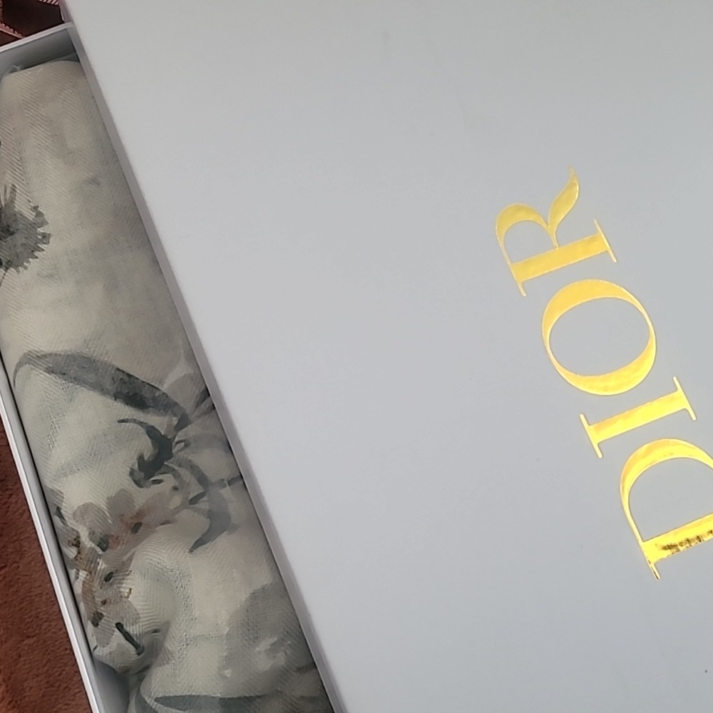 Dior Beige and Black Silk Scarf - Picture 9 of 9